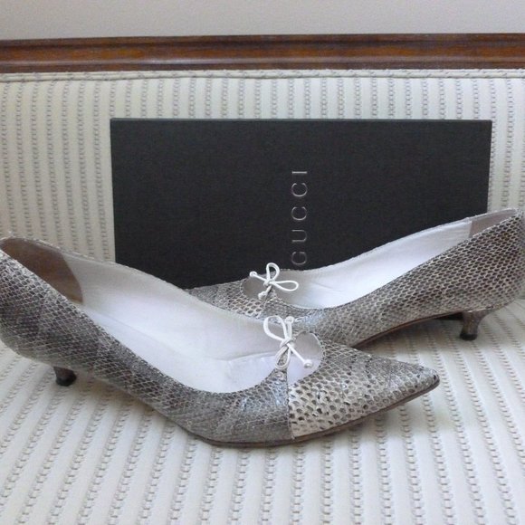 Gucci Snakeskin Pointed-Toe Kitten Heel Pumps - Picture 3 of 10